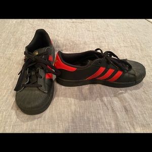 Superstar Adidas Black and Red